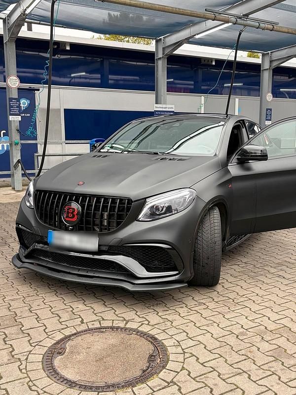 Schwarz Gebraucht 2017 Mercedes S63 AMG Coupé | 52.000 € - Bild 1/4