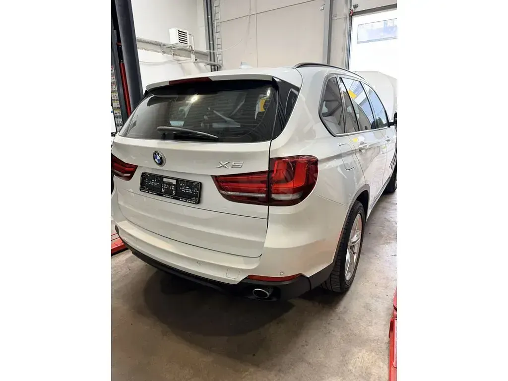 Gebraucht BMW X5 258 PS (189 kW) 2014 Weiß SUV