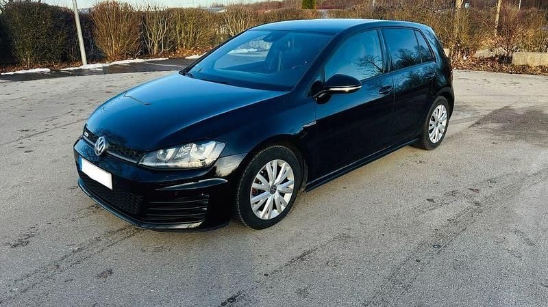 Schwarz Gebraucht 2015 VW Golf GTD Limousine | 15.500 € (Fairer Preis) - Bild 1/4