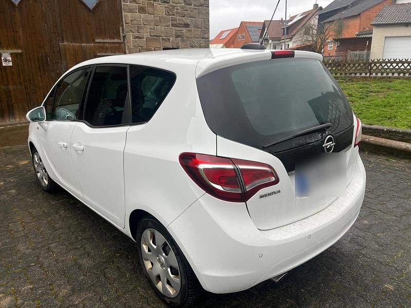 Gebraucht Opel Meriva 140 PS (102 kW) 2017 Weiß Van / Kleinbus
