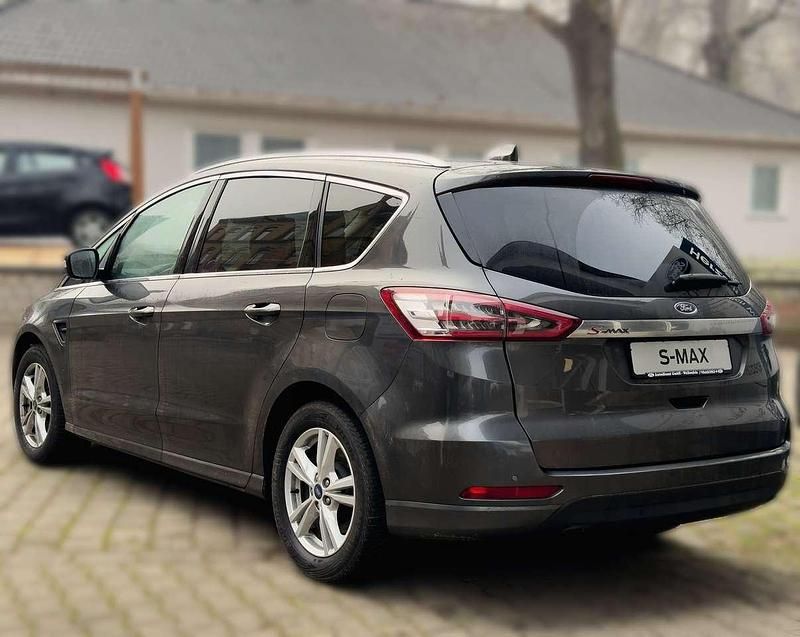 Gebraucht Ford S-MAX Titanium 150 PS (110 kW) 2021 Magneticgrau (metallic) Van / Kleinbus