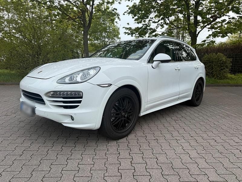 Gebraucht Porsche Cayenne 245 PS (180 kW) 2012 Weiß SUV