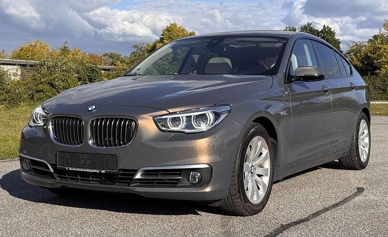 Alvitgrau metallic (metallic) Gebraucht 2014 BMW 530 Gran Turismo M Sport Limousine | 21.900 € (Teuer) - Bild 1/4