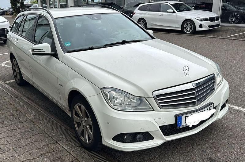 Weiß Gebraucht 2012 Mercedes C220 Kombi | 5.400 € (Superpreis) - Bild 1/4