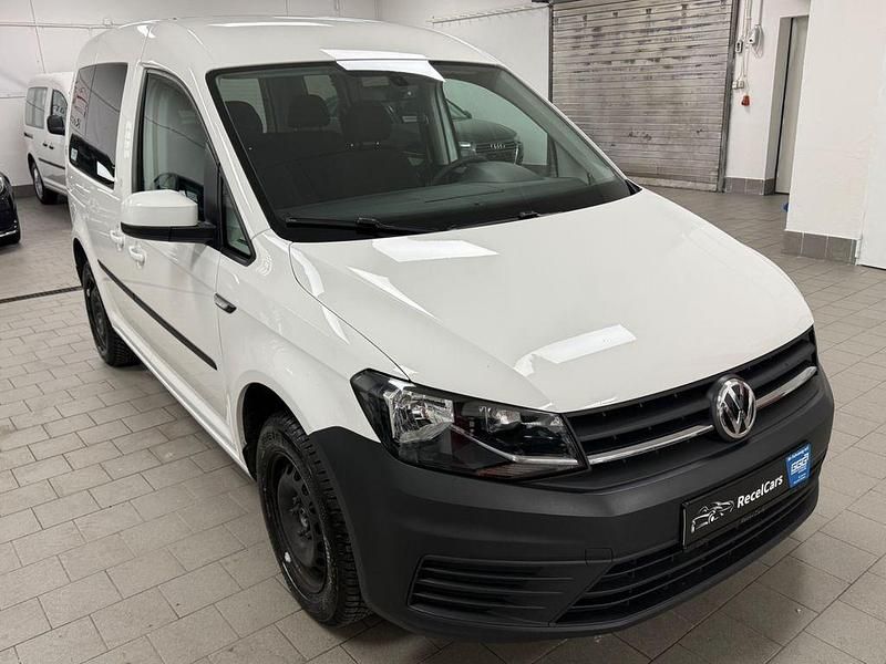 Gebraucht VW Caddy Trendline 102 PS (75 kW) 2019 Weiß Van / Kleinbus
