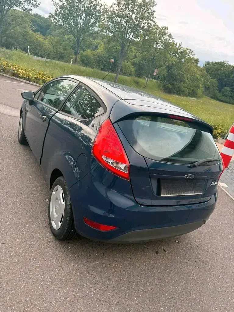 Gebraucht Ford Fiesta 65 PS (47 kW) 2009 Blau Kleinwagen