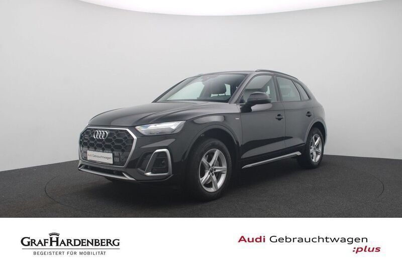 Mythosschwarz metallic Gebraucht 2022 Audi Q5 Design SUV | 37.880 € (Fairer Preis) - Bild 1/4