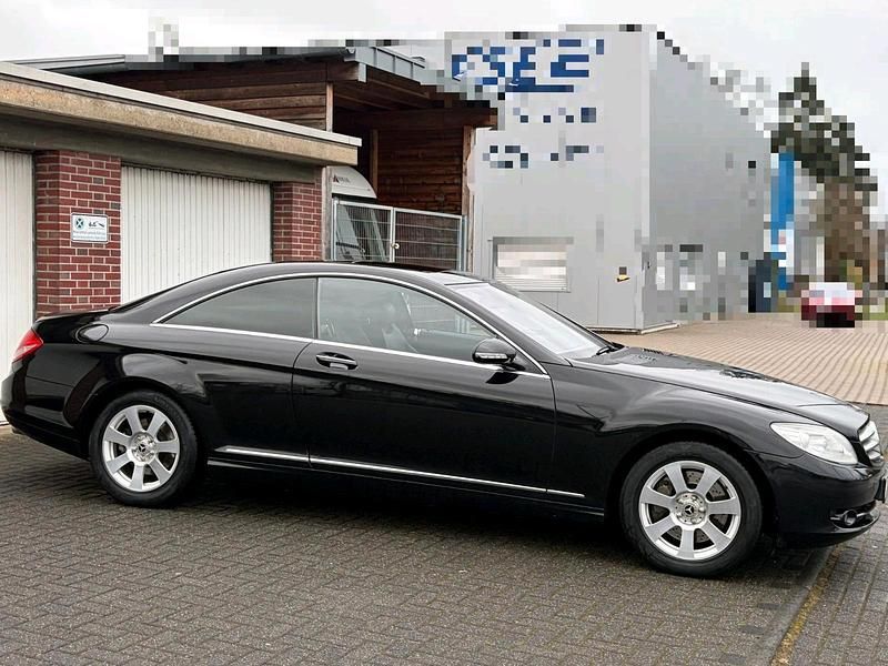Gebraucht Mercedes CL500 387 PS (284 kW) 2009 Schwarz Coupé