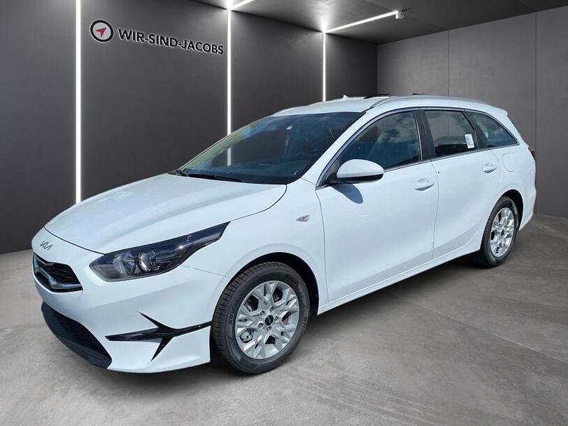 Weiss Neu 2025 Kia Ceed | 20.290 € (Superpreis) - Bild 1/4