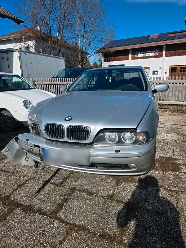Gebraucht BMW 525 192 PS (141 kW) 2003 Silber Limousine