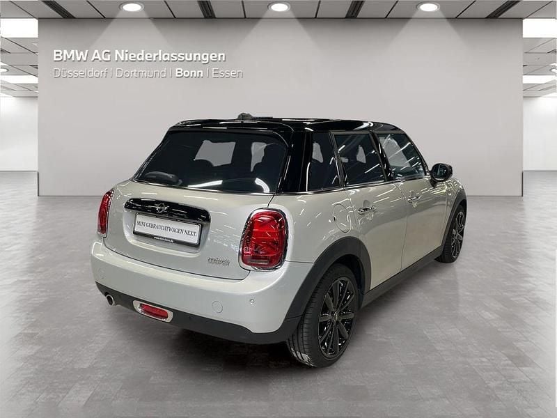 Gebraucht Mini Cooper 136 PS (100 kW) 2020 Weiß Kleinwagen