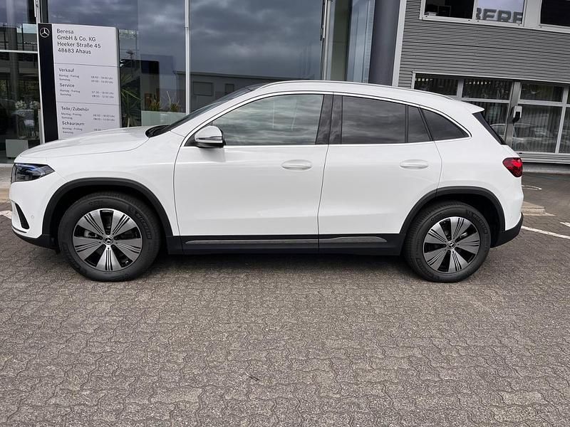 Gebraucht Mercedes EQA300 Progressive 167 kW (228 PS) 2024 Weiß SUV