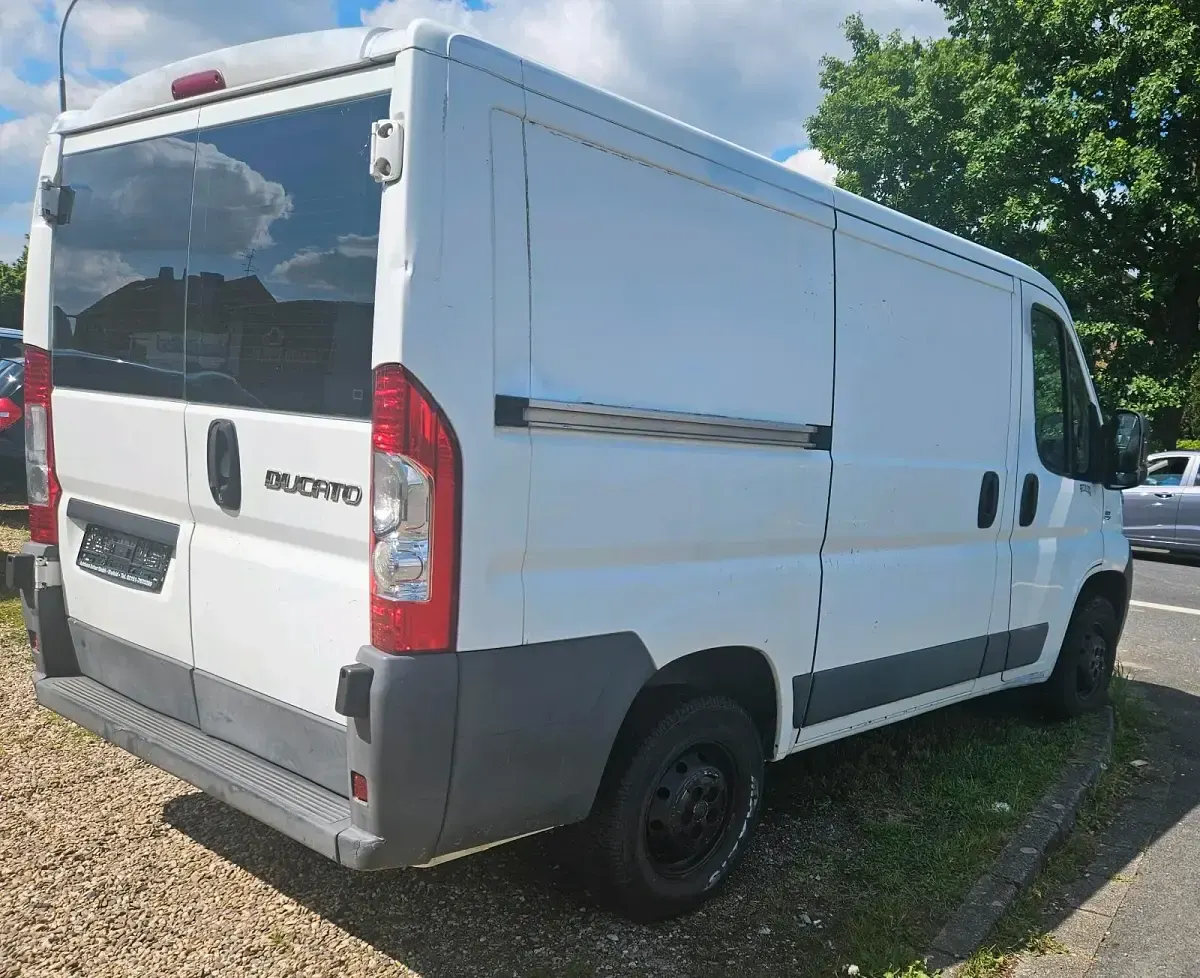 Second-hand Fiat Ducato 101 CP (74 kW) 2007 Alb Van