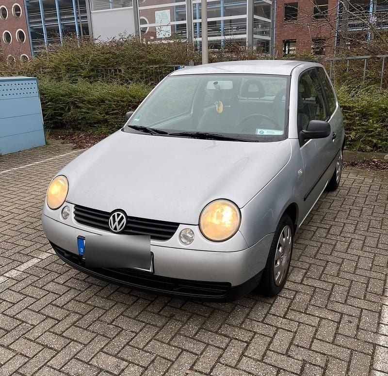 Silber Gebraucht 2003 VW Lupo Kleinwagen | 790 € (Guter Preis) - Bild 1/4