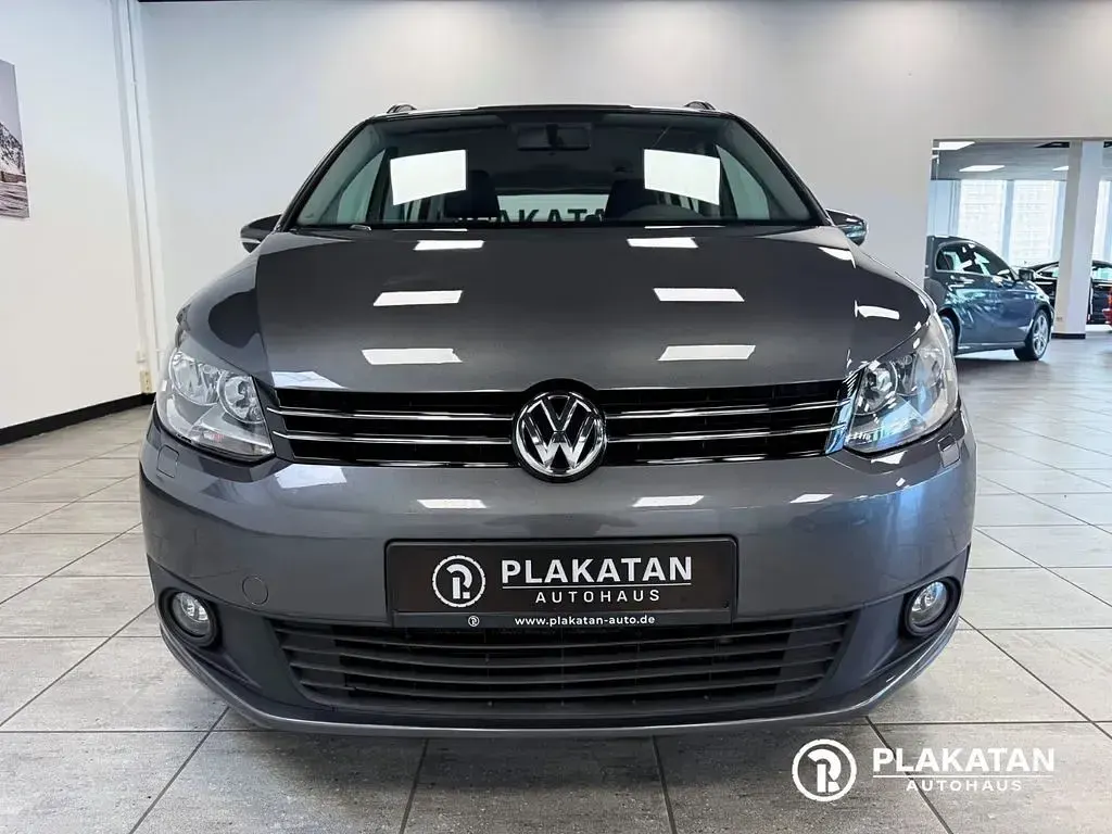 Gebraucht VW Touran Trendline 105 PS (77 kW) 2014 Grau Van / Kleinbus