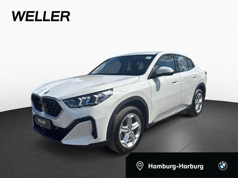 Alpinweiss iii (weiß) Gebraucht 2024 BMW X2 Performance SUV | 36.750 € (Superpreis) - Bild 1/4