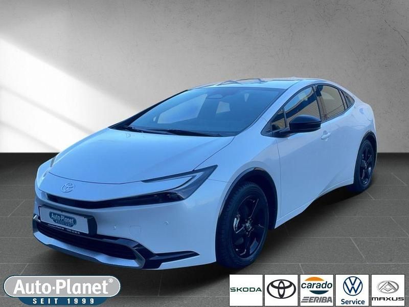 Platinum white metallic (metallic) Gebraucht 2023 Toyota Prius Executive Kleinwagen | 39.990 € - Bild 1/4