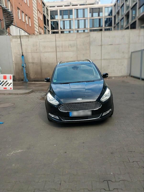 Gebraucht Ford Galaxy 140 PS (102 kW) 2017 Schwarz Van / Kleinbus