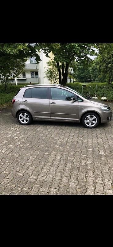 Gebraucht VW Golf VII 105 PS (77 kW) 2012 Limousine