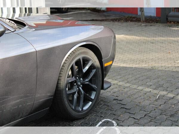 Gebraucht Dodge Challenger 309 PS (227 kW) 2022 Grau (granite crystal) Coupé