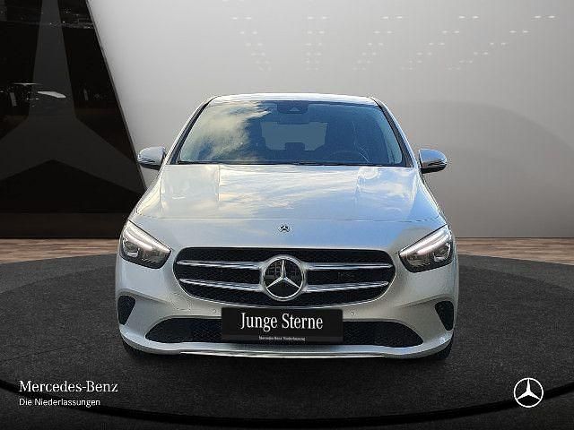 Gebraucht 2022 Mercedes B250e Van / Kleinbus | 26.690 € (Fairer Preis) - Bild 1/4