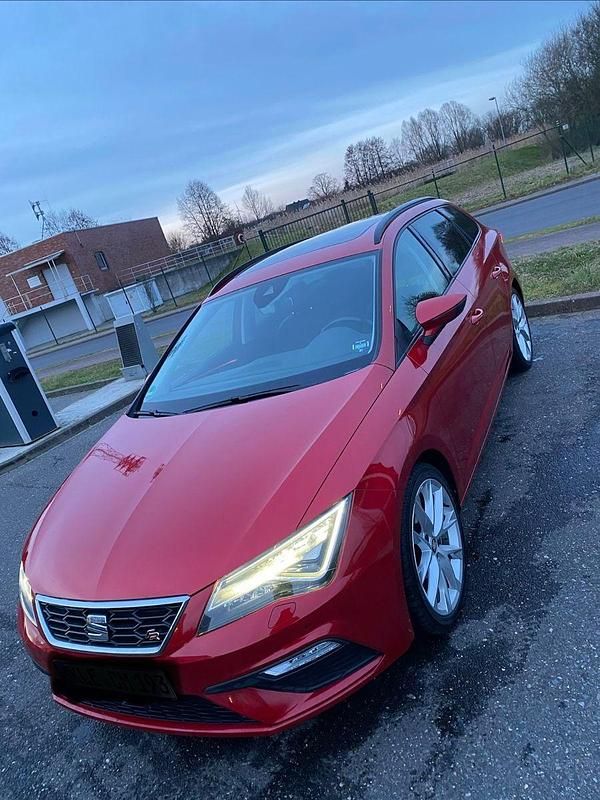 Usata Seat Leon FR 150 CV (110 kW) 2017 Rosso Station wagon