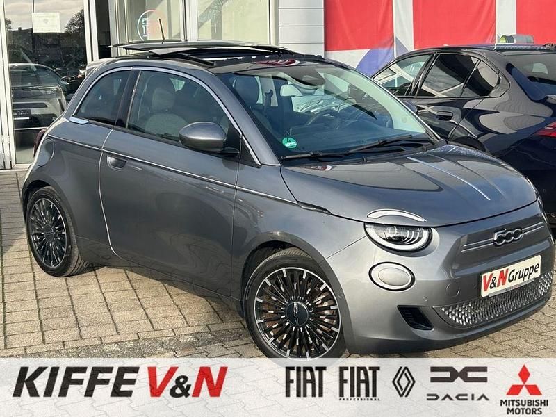 Mineral grau Gebraucht 2021 Fiat 500e Icon Limousine | 17.880 € (Guter Preis) - Bild 1/4