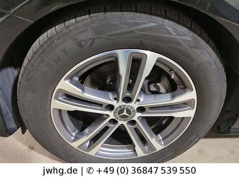 Gebraucht Mercedes E220 Avantgarde 200 PS (147 kW) 2022 Schwarz Limousine