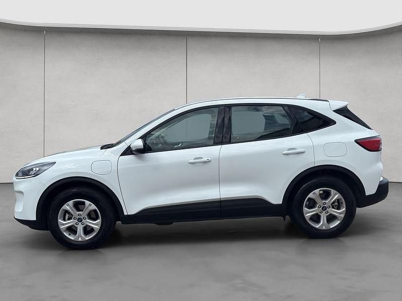 Gebraucht Ford Kuga Cool & Connect 152 PS (111 kW) 2022 Weiß SUV