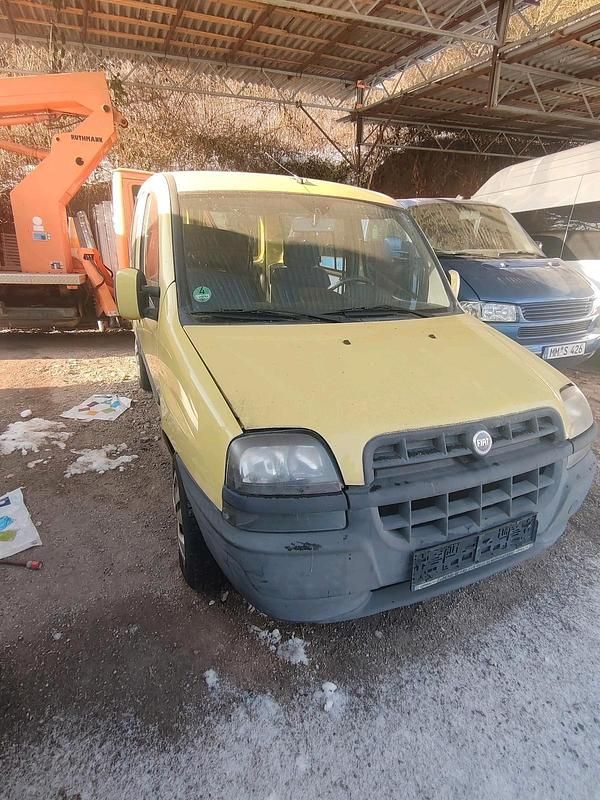Gebraucht Fiat Doblò 66 PS (48 kW) 2002 Gelb Van / Kleinbus