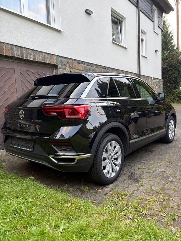 Schwarz Gebraucht 2019 VW T-Roc Sport SUV | 15.500 € (Guter Preis) - Bild 1/4