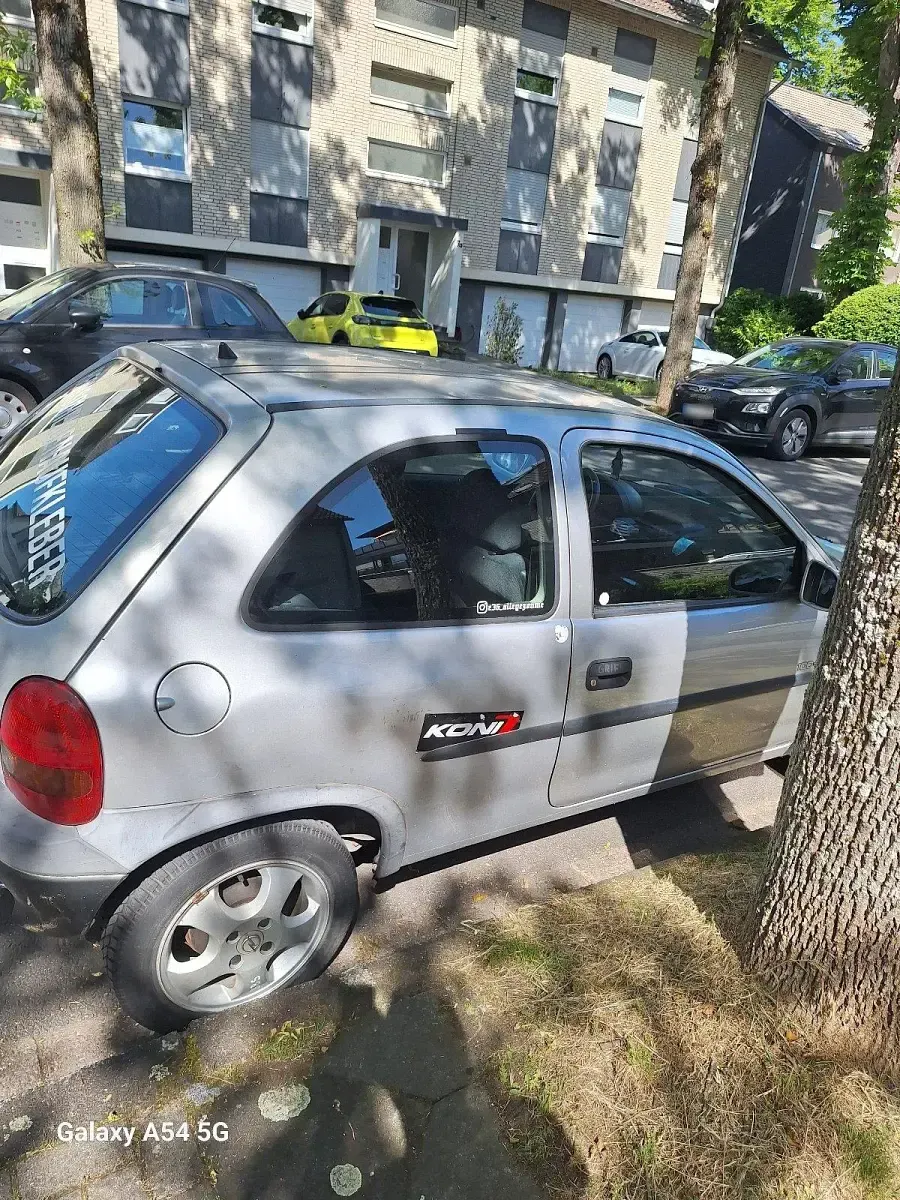 Gebraucht Opel Corsa 54 PS (39 kW) 1999 Silber Kleinwagen