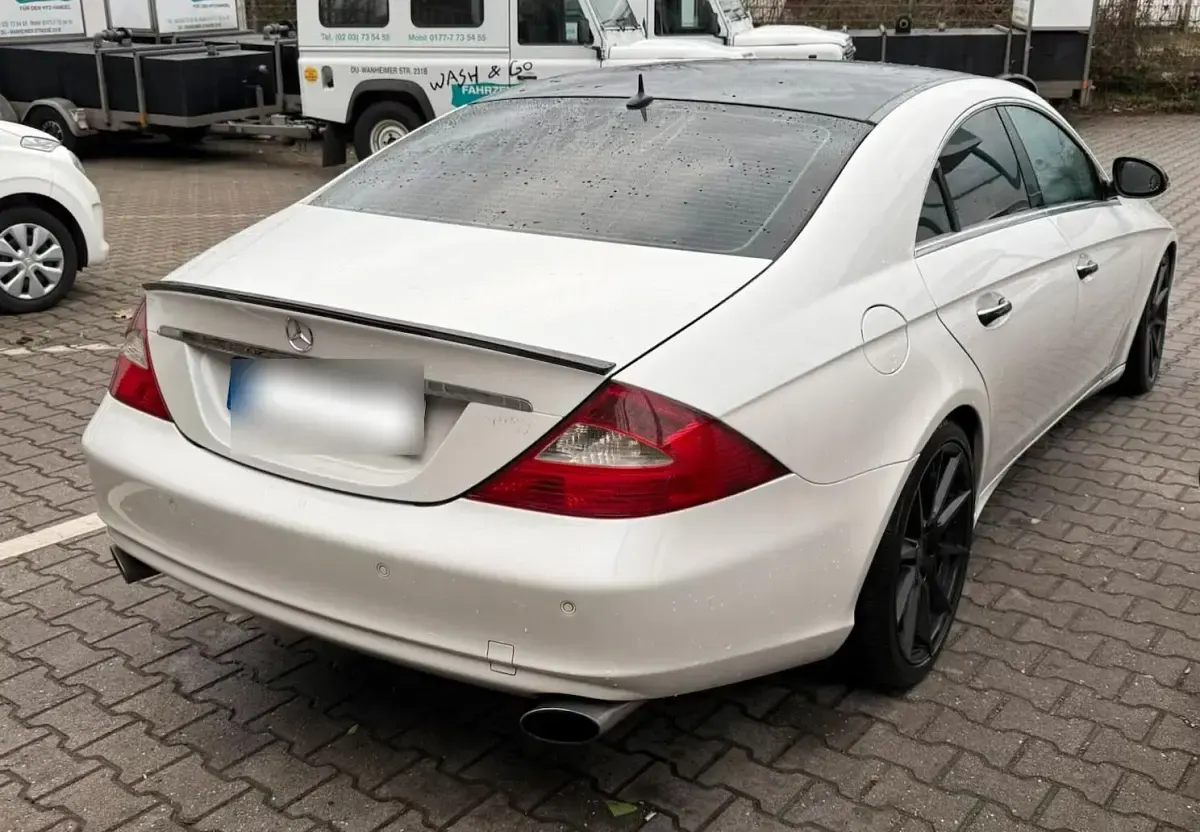 Gebraucht Mercedes CLS320 224 PS (164 kW) 2005 Weiß Limousine