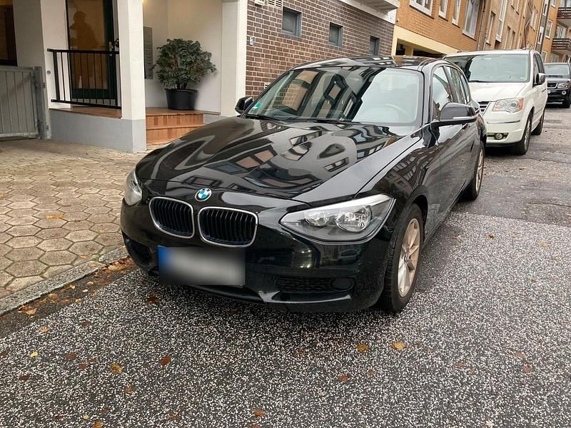 Schwarz Gebraucht 2012 BMW 114 Kleinwagen | 3.999 € (Guter Preis) - Bild 1/4