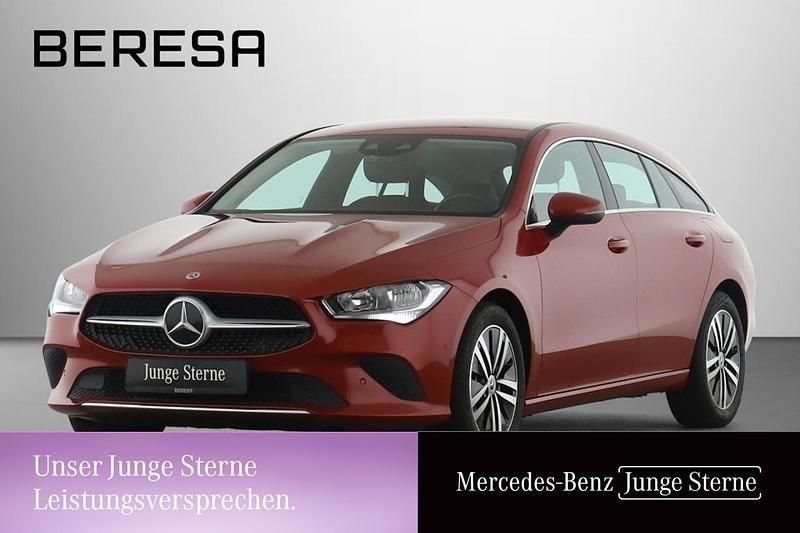 Rot Gebraucht 2022 Mercedes CLA220 Progressive Limousine | 28.480 € (Superpreis) - Bild 1/3