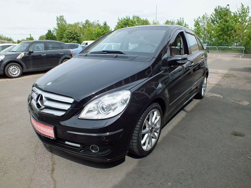 Schwarz Gebraucht 2006 Mercedes B200 Van / Kleinbus | 6.450 € (Etwas zu teuer) - Bild 1/4