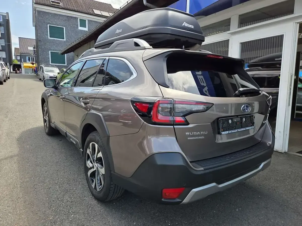 Gebraucht Subaru Outback Platinum 169 PS (124 kW) 2021 Brilliant bronze (m) Kombi