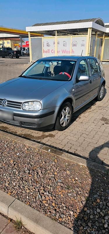 Gebraucht VW Golf IV 105 PS (77 kW) 2003 Grau Kleinwagen