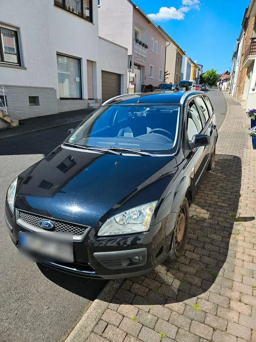 Gebraucht Ford Focus Ambiente 101 PS (74 kW) 2009 Schwarz Kombi