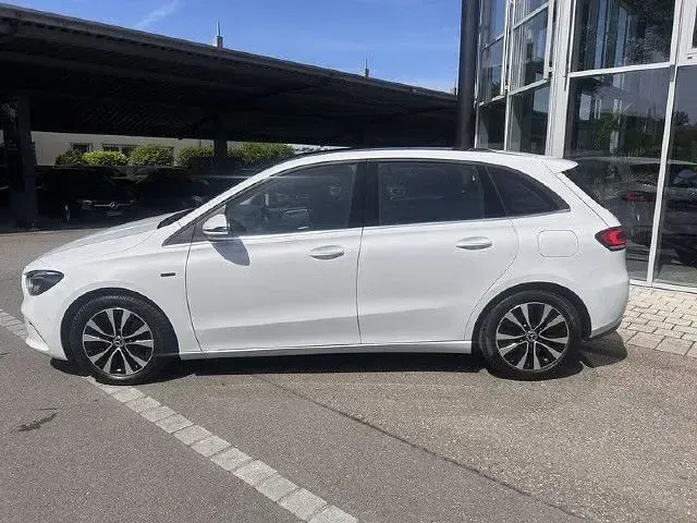 Gebraucht Mercedes B250e 218 PS (160 kW) 2021 Kleinwagen