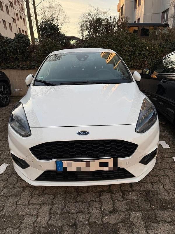 Weiß Gebraucht 2021 Ford Fiesta ST-Line Kleinwagen | 14.300 € (Fairer Preis) - Bild 1/4