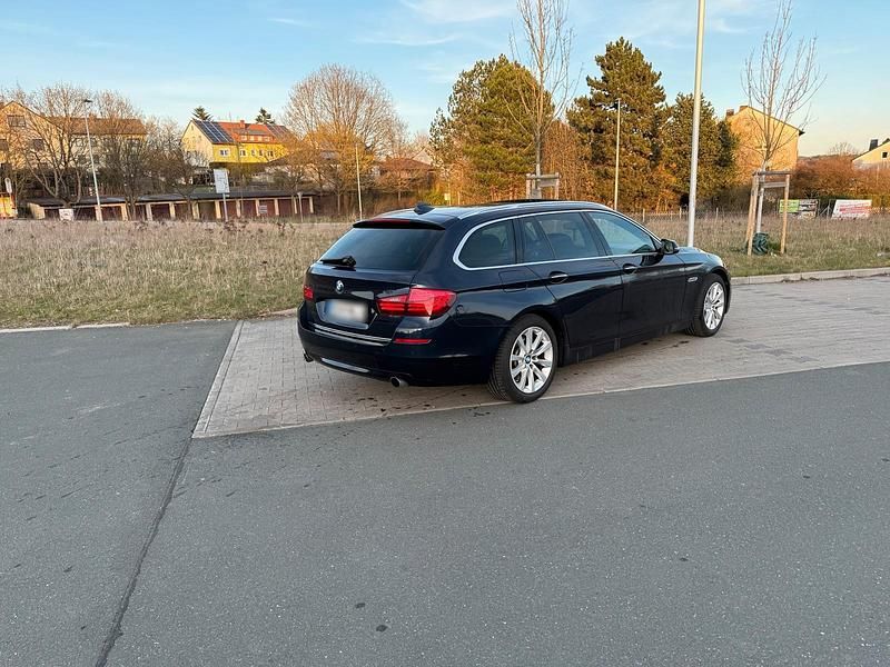 Gebraucht BMW 535 Luxury Line 2014 Blau Kombi