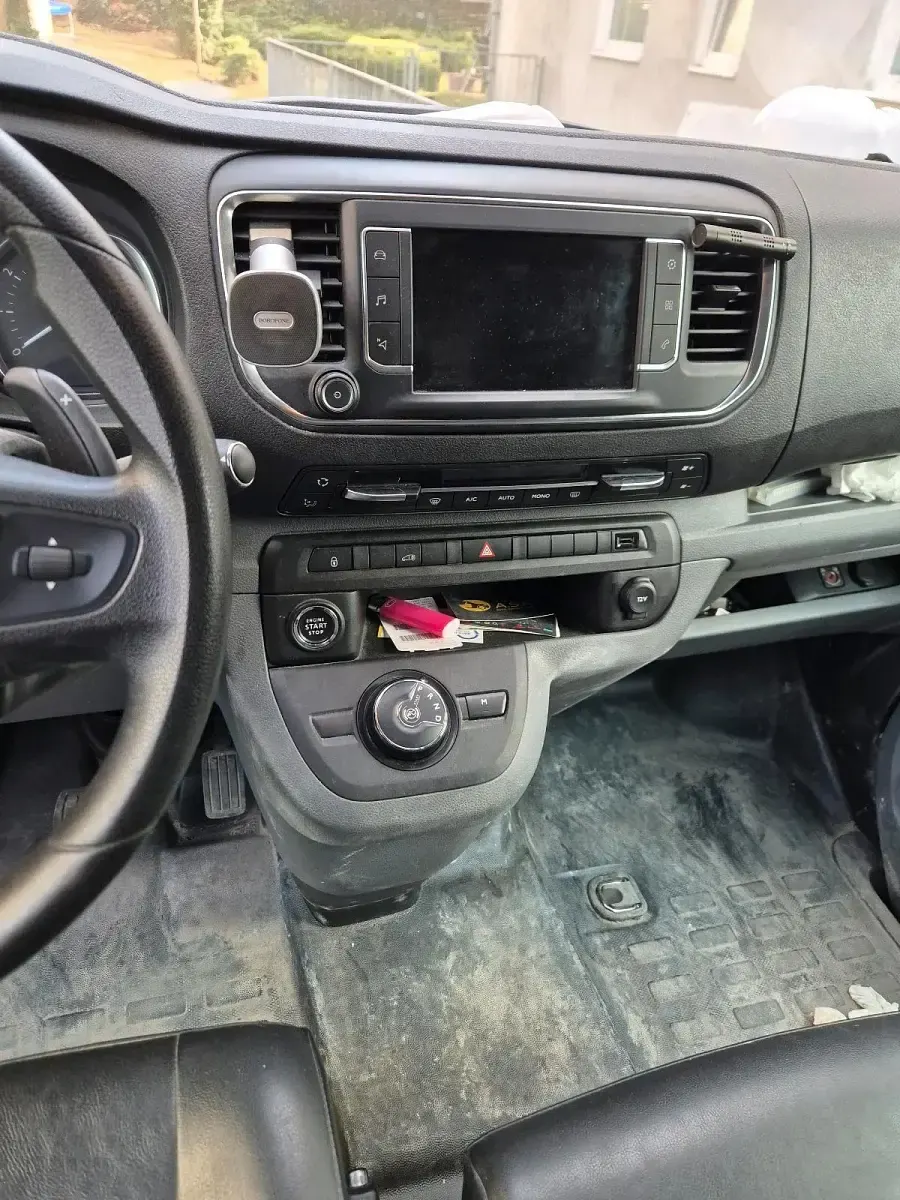 Gebraucht Peugeot Expert 177 PS (130 kW) 2019 Silber Van