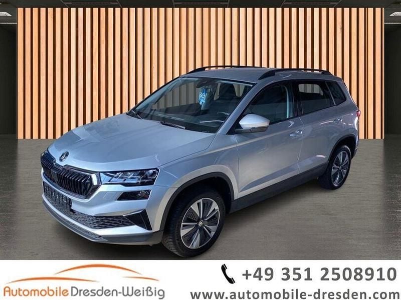 Silber Gebraucht 2024 Skoda Karoq Executive SUV | 28.980 € (Guter Preis) - Bild 1/4