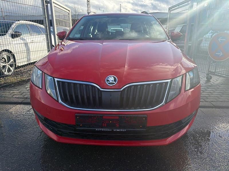 Gebraucht Skoda Octavia Ambition 116 PS (85 kW) 2017 Rot Kombi
