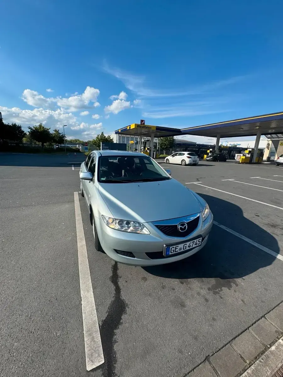 Używany Mazda 6 141 KM (103 kW) 2003 Srebrny Sedan/Limuzyna