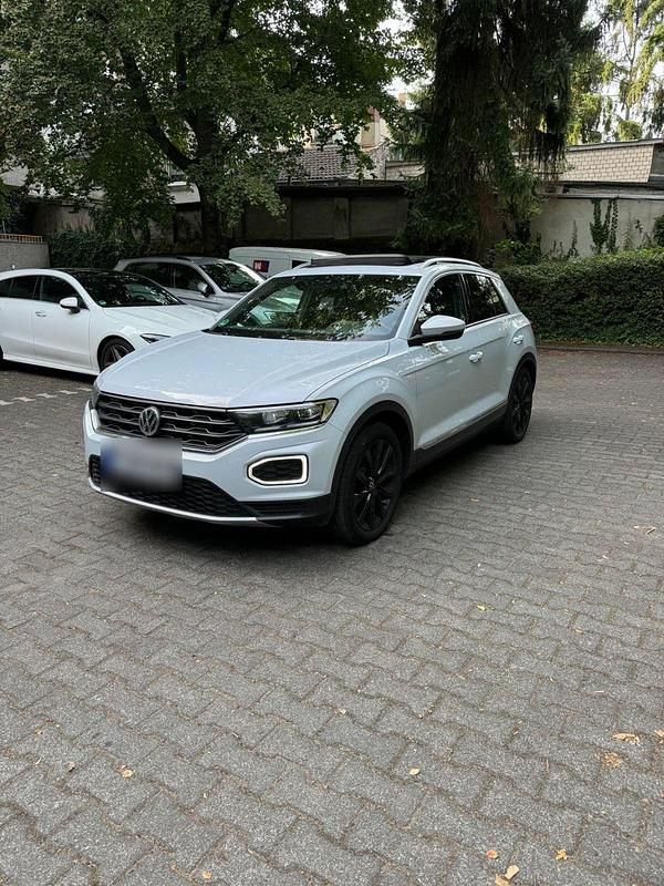 Weiß Gebraucht 2019 VW T-Roc Sport SUV | 19.000 € (Guter Preis) - Bild 1/4