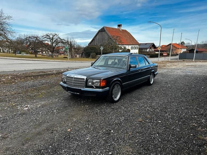 Gebraucht Mercedes 420 224 PS (164 kW) 1989 Schwarz Limousine