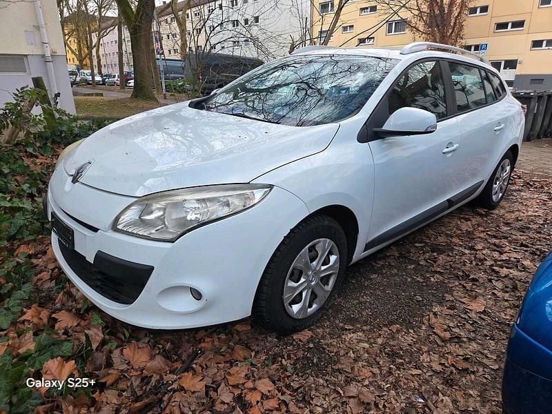 Gebraucht Renault Mégane 110 PS (80 kW) 2010 Weiß Limousine