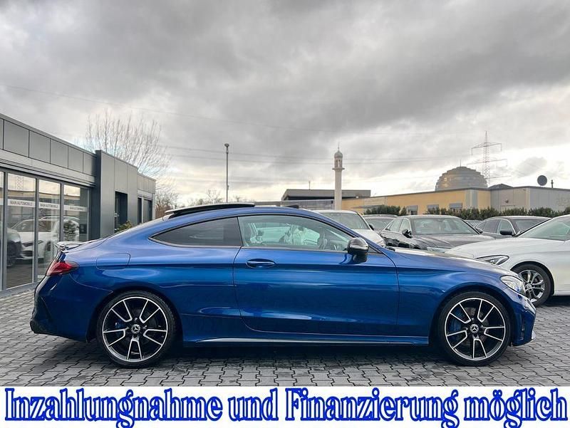 Gebraucht Mercedes C300 AMG 258 PS (189 kW) 2019 Blau Coupé